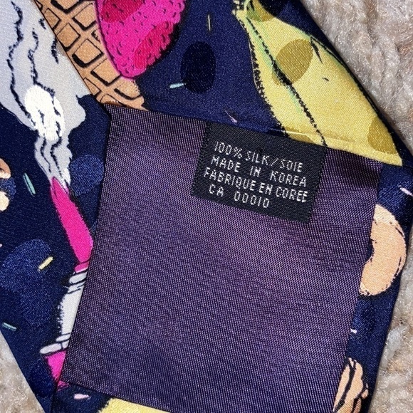 Addiction Dessert time 100% Silk Tie - Picture 4 of 4
